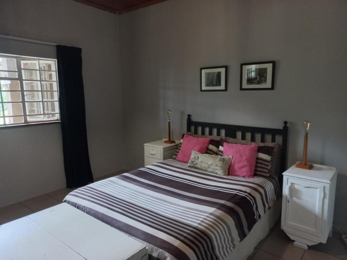הוסטל אדו Orange Elephant Backpackers מראה חיצוני תמונה